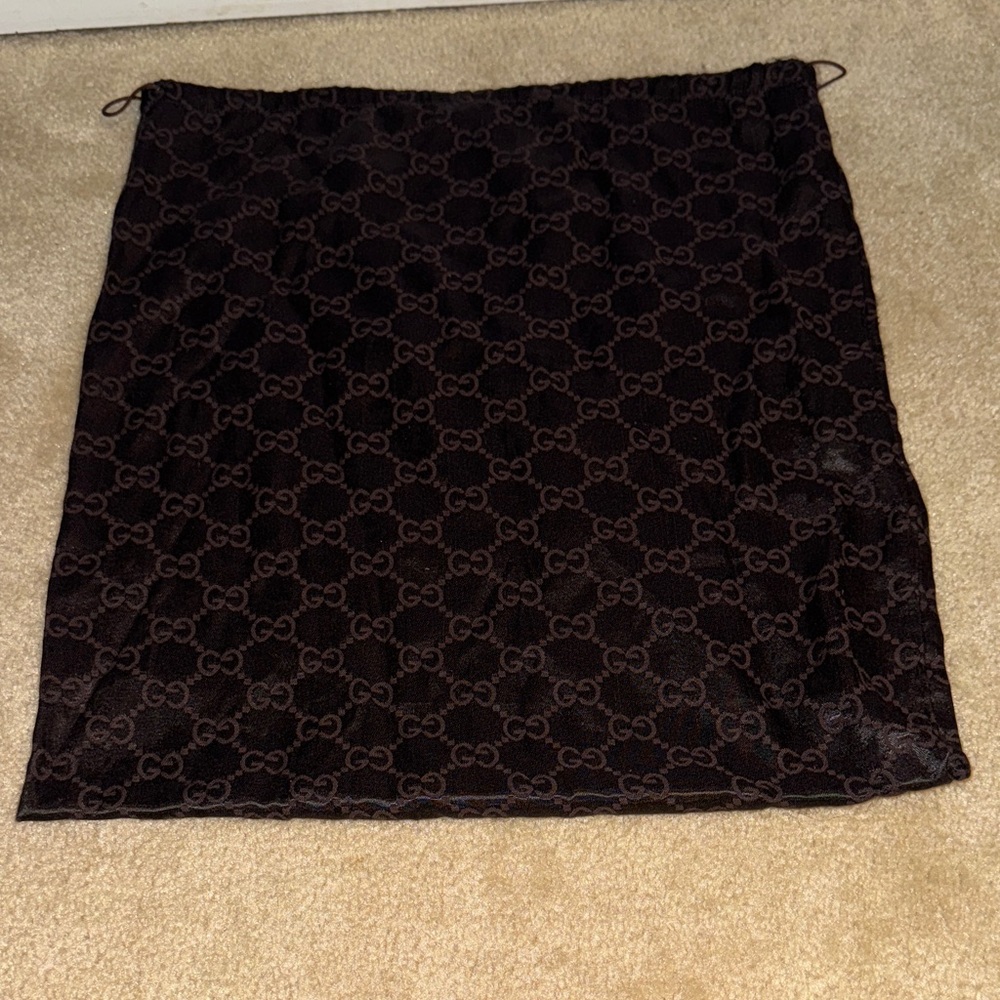 Gucci Brown Monogram Tote w/vintage dust bag,Shopping Bag and Ribbons - Picture 10 of 16